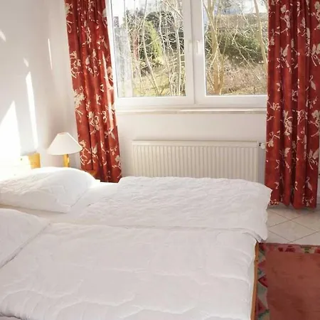 Haus Nordstrand 45126 * Goehren (Ruegen)