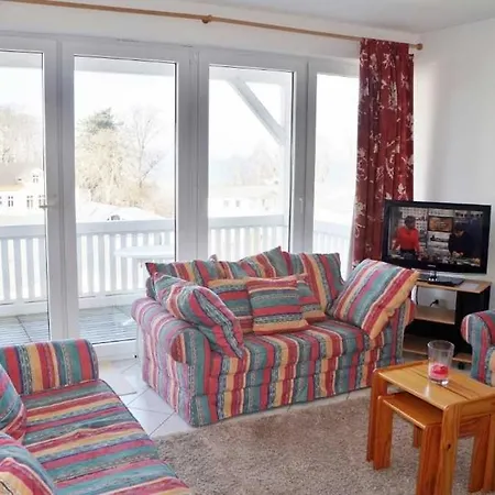 Haus Nordstrand 45126 * Goehren (Ruegen)